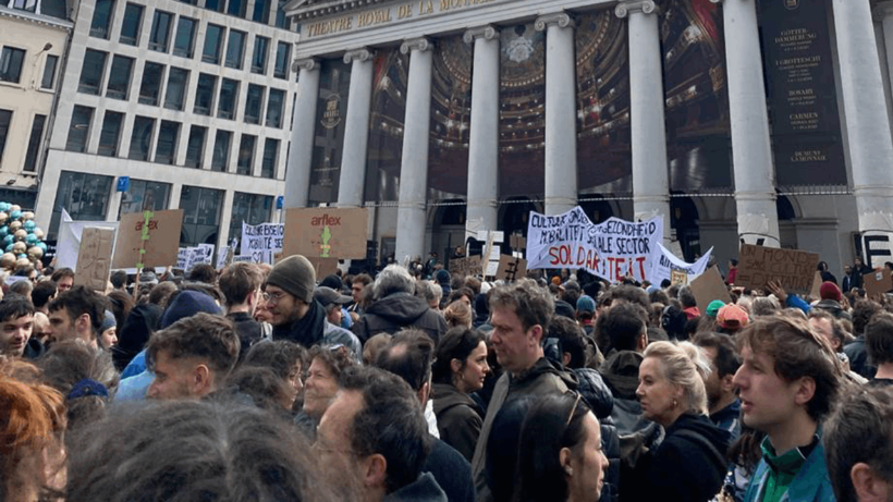 Belçika'da Çalışanlar Greve Gitti, Birçok Sektörde Hayat Durdu