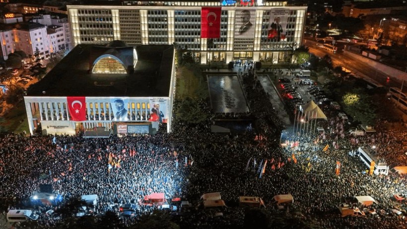 DEVA Partisi Gözaltındaki Gençlere Destek İçin Sincan Cezaevi Önünde Açıklama Yaptı