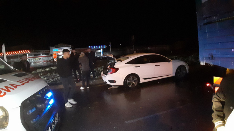 Bolu'da Araçlar Çarpıştı, Yol Trafiğe Kapatıldı: Yaralılar Var