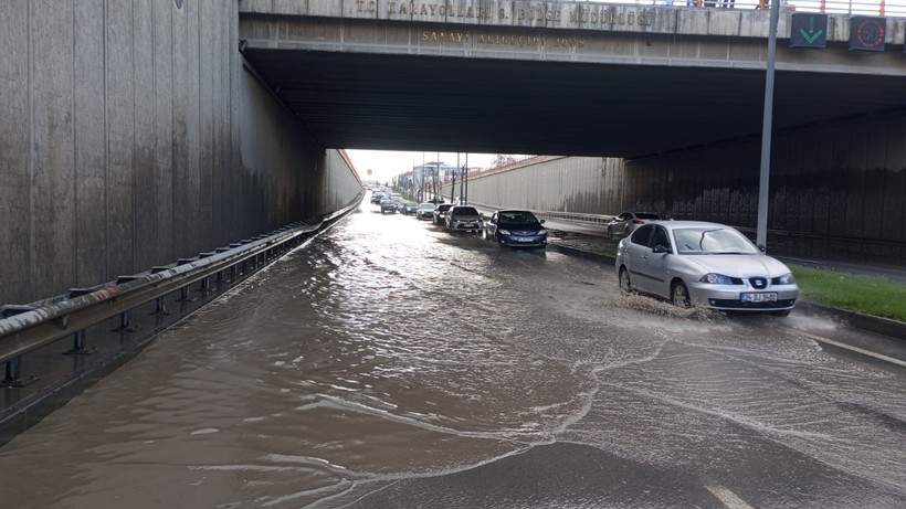 O Kentte Yaşayanlar Dikkat: Sağanak Uyarısı Geldi