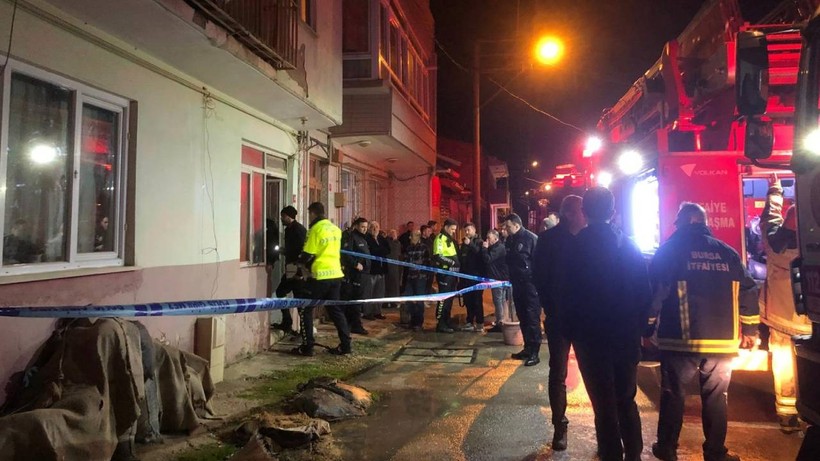 Bursa'da 5 Aylık Sevginur ile 4 Yaşındaki Ağabeyi Efe Yangında Öldü