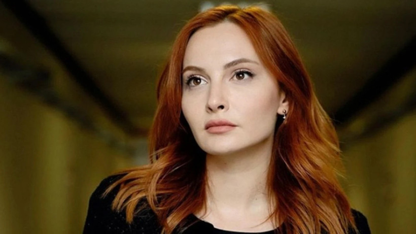 TRT Dizisinin Kadrosundan Çıkarılan Başak Gümülcinelioğlu'ndan İlk Açıklama! 'Omurga Her Şeydir'