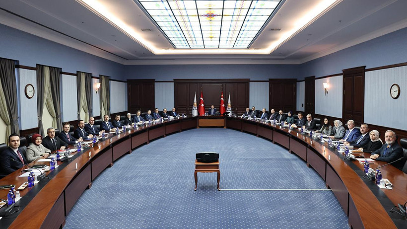 AKP MYK Toplandı! Masada Hangi Konular Var?