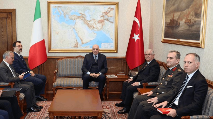 Bakan Güler, İtalyan Mevkidaşı ile Görüştü