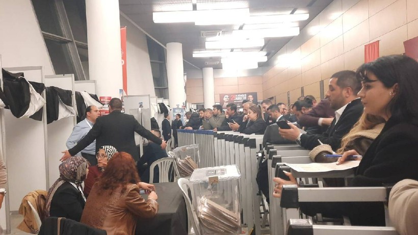 CHP Parti Meclisi Oylaması Bitti, Sayım Başladı