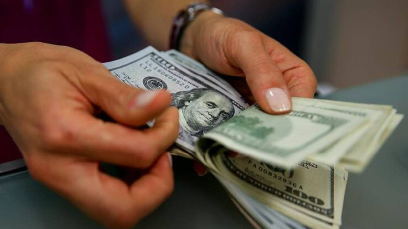 Dolarda İbre Aşağı Döndü