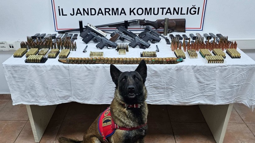 Düzce’de Operasyon: Çok Sayıda Silah ve Binlerce Mermi Yakalandı