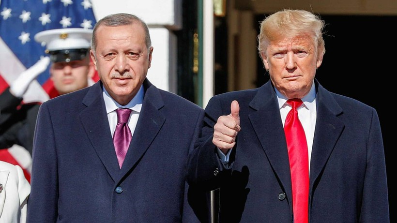 Trump'tan Cumhurbaşkanı Erdoğan'a Övgü Dolu Sözler: 'Suriye'de Kimsenin Yapamadığını Yaptı'
