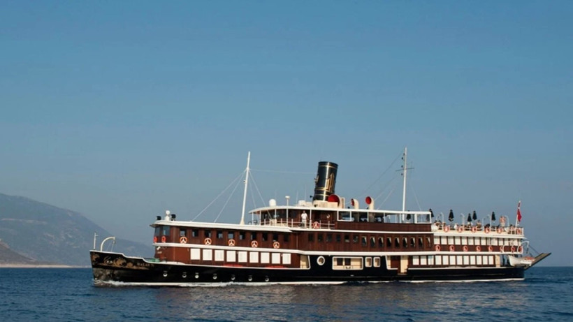 111 Yıllık Servet! Koç Holding'den Caroline Koç'un Tarihi Yatının Konaklama Bedeli Dudak Uçuklattı