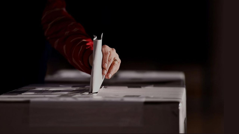 Nisan Ayının İlk Anketinde Dikkat Çeken Sonuç! Siyasette Tüm Dengeler Değişiyor