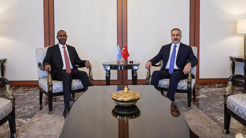 Bakan Fidan, Mohamed Nur İle Görüştü