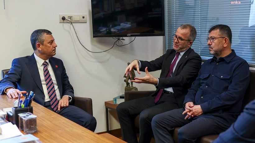 CHP Lideri Özel’den Okan Konuralp’e Taziye Ziyareti