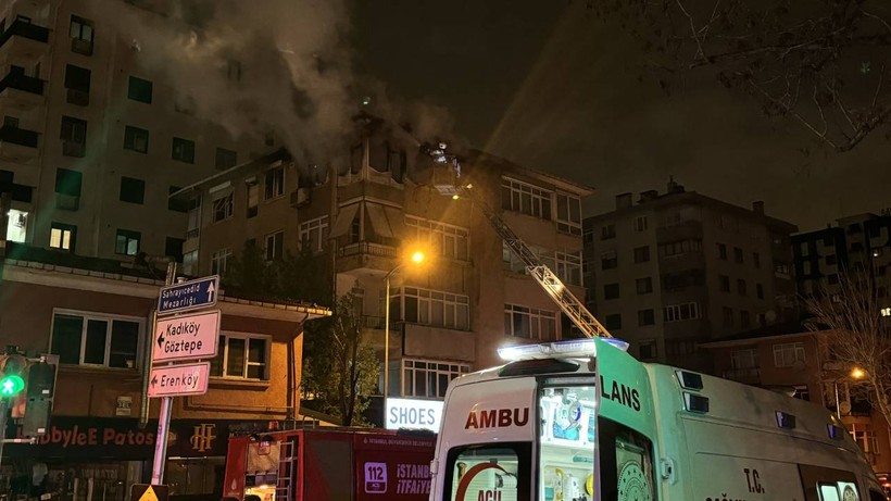 Kadıköy'de Yangın Paniği