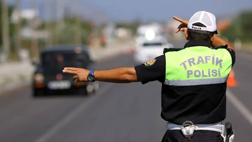Trafik Kanunu Değişiyor! Detaylar Belli Oldu... Cezalar Yüzde 200 Artacak, Ehliyete El Koyma Süresi Uzuyor