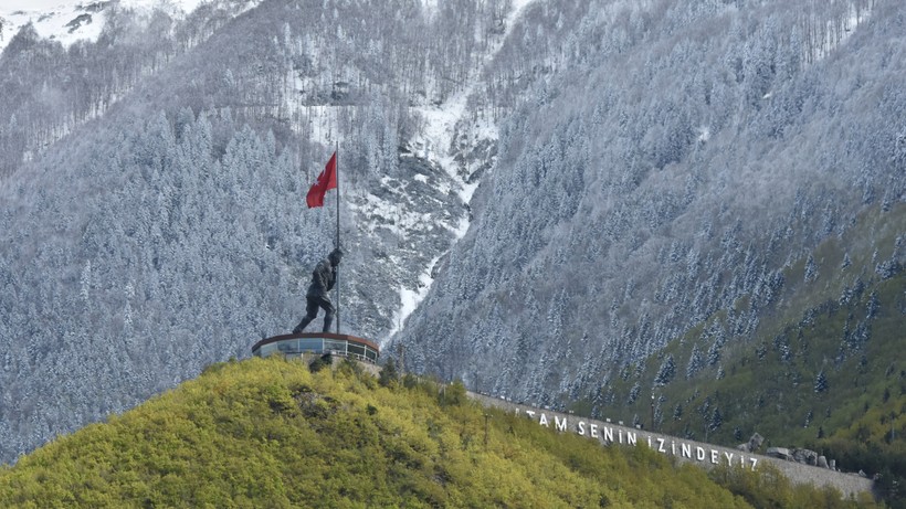Artvin ve Bayburt'ta Kar Yağışı Başladı