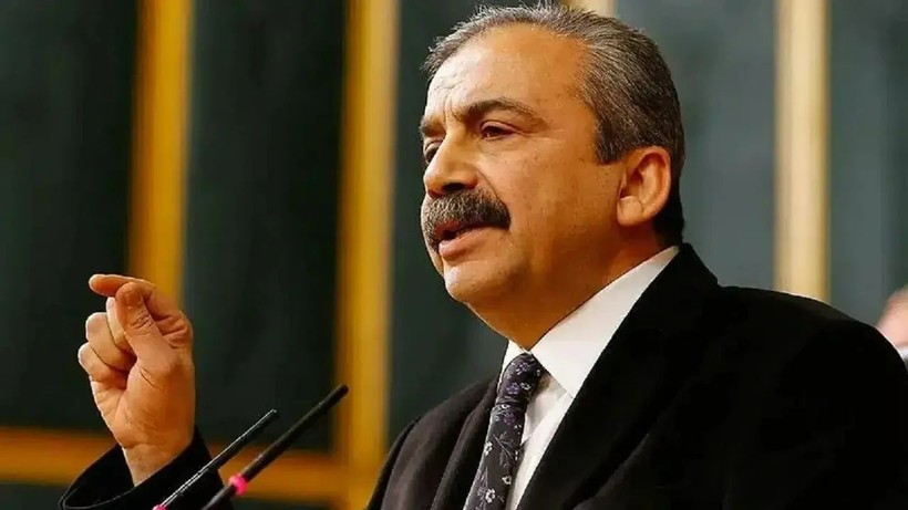 DEM Parti’den Sırrı Süreyya Önder’in Sağlık Durumuna İlişkin Açıklama: 'Durumu Ciddi, Ameliyat Devam Ediyor'