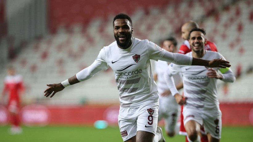 TFF’den Hayatını Kaybeden Boupendza İçin Başsağlığı Mesajı