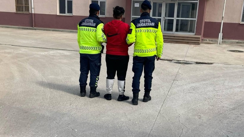 Gaziantep'te Yolcu Otobüsünde Denetim! Yolcudan Uyuşturucu Çıktı