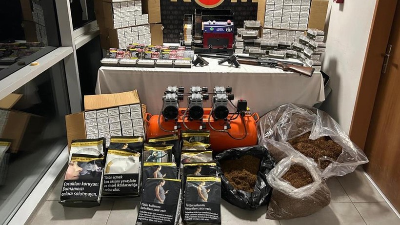 Kütahya'da Kaçak Tütün ve Makaron Ele Geçirildi