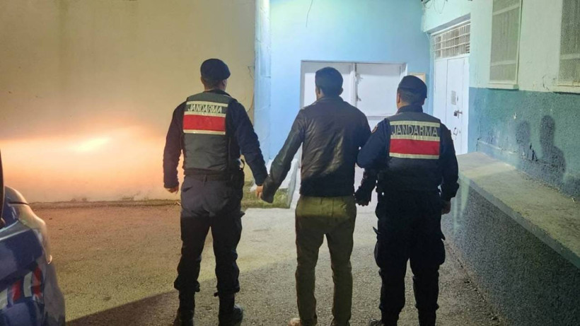 9 Yıl Hapis Cezasıyla Aranan Şahsı Jandarma Yakaladı