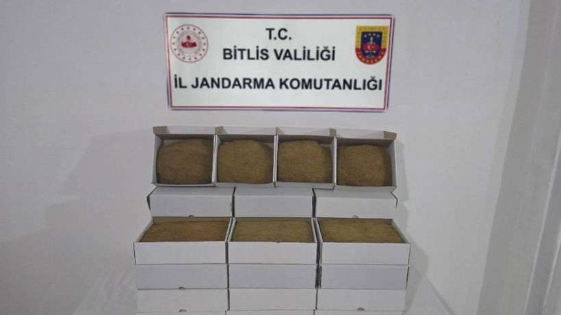 Bitlis'te Kaçak Tütün Operasyonu