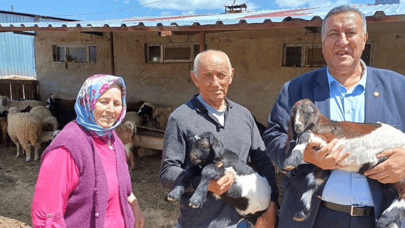 Hayvancılık Alarm Veriyor! Çiftçiler Bir Bir Besiciliği Bıraktı