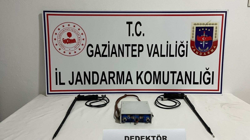 Gaziantep'te Kaçak Kazıya Suçüstü! Define Aramaya Çıkmışlar