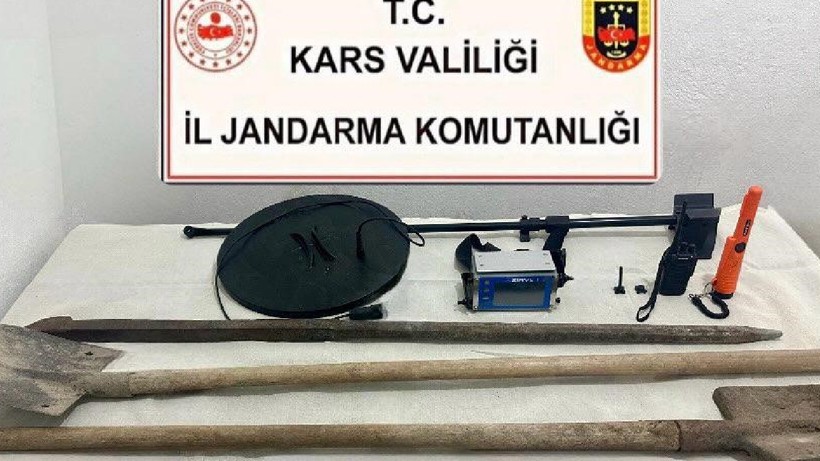 Kaçak Defineciler Suçüstü Yakalandı