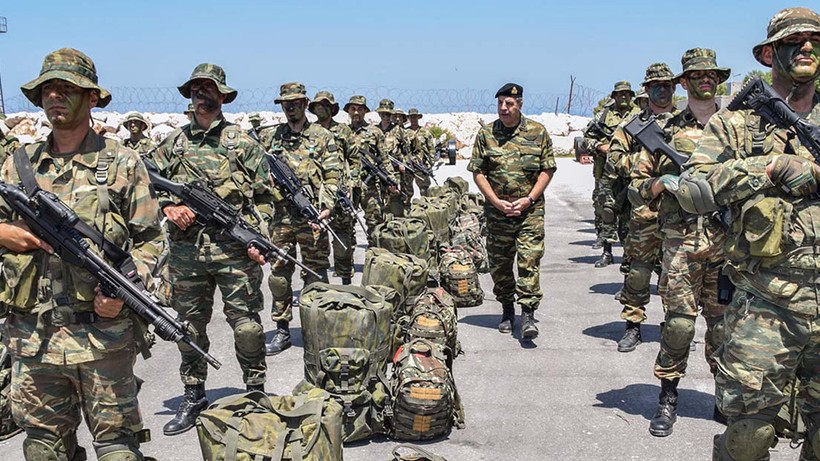 Yunanistan'dan Ege'de Tansiyonu Yükseltecek Hareket: Tam 150 Bin Yeni Asker