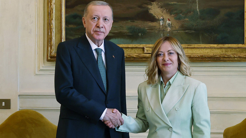 İtalya'da Kritik Zirve: Başbakan Meloni'den Cumhurbaşkanı Erdoğan'a 'Göç' Teşekkürü