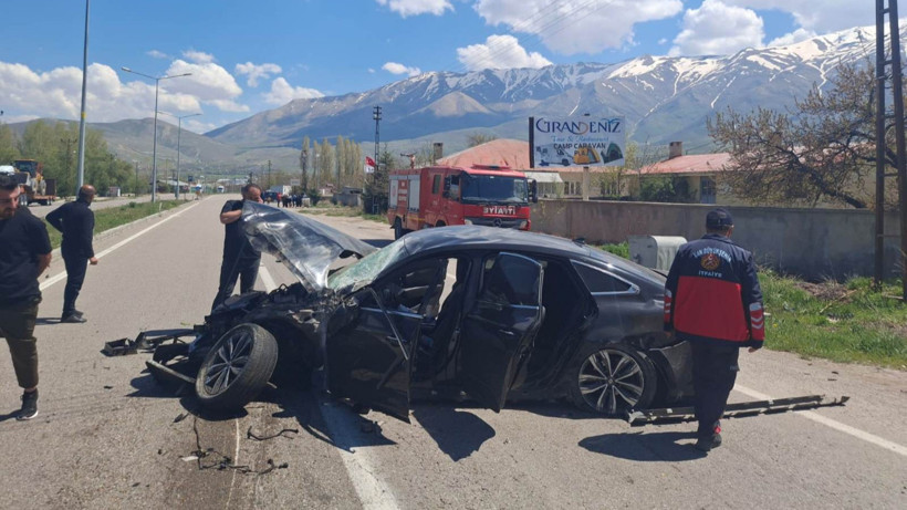 Van'da Feci Kaza: Otomobil Takla Attı, Sürücü Yaralandı