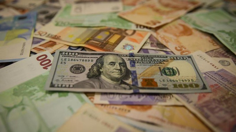 Dolar ve Euroda Tansiyon Fırladı! Döviz Kuru Yükselişte
