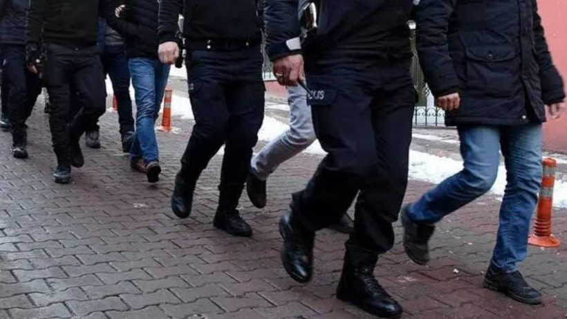 Yerlikaya Duyurdu! 21 Göçmen Kaçakçısı ve 547 Göçmen Yakalandı