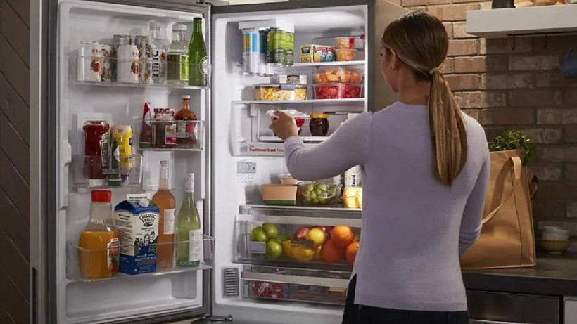 Ünlü Beyaz Eşya Markası İtiraf Etti: Buzdolabına A4 Kağıdı Koyun Farkı Görün