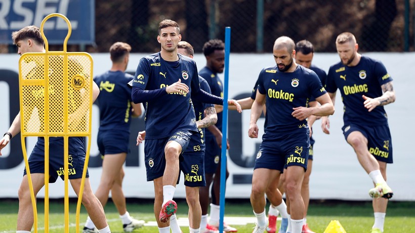Fenerbahçe, Başakşehir Maçı İçin Hazır: Mourinho İle Son Taktik Dokunuşlar!