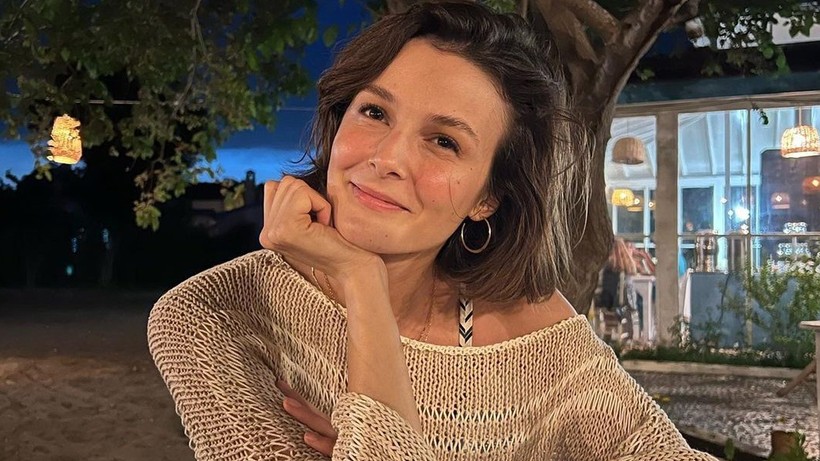 Büşra Develi'den Tek Emojiyle İlan-ı Aşk! Sevgilisini İlk Kez Paylaştı
