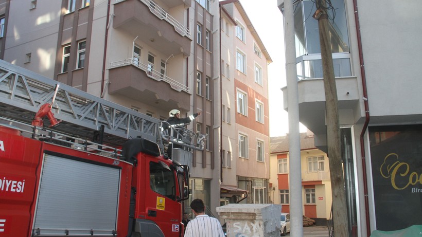 Konya’da Yaşlı Çiftin Kapıyı Açmaması Ekipleri Harekete Geçirdi