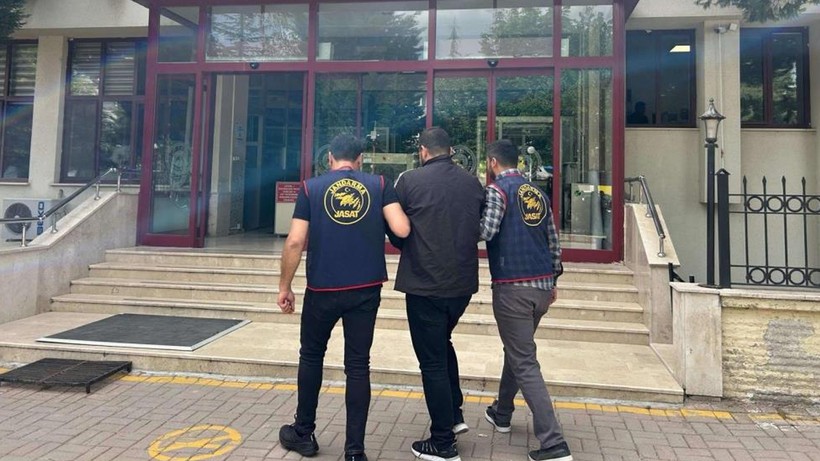 Kütahya'da 19 Yıl Kesinleşmiş Hapis Cezası Olan Firari Yakalandı