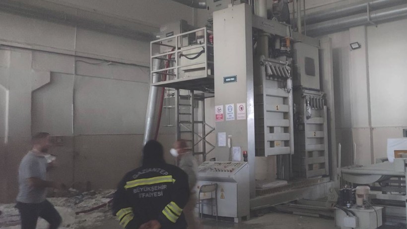 Gaziantep'te Pamuk Fabrikasında Yangın Paniği