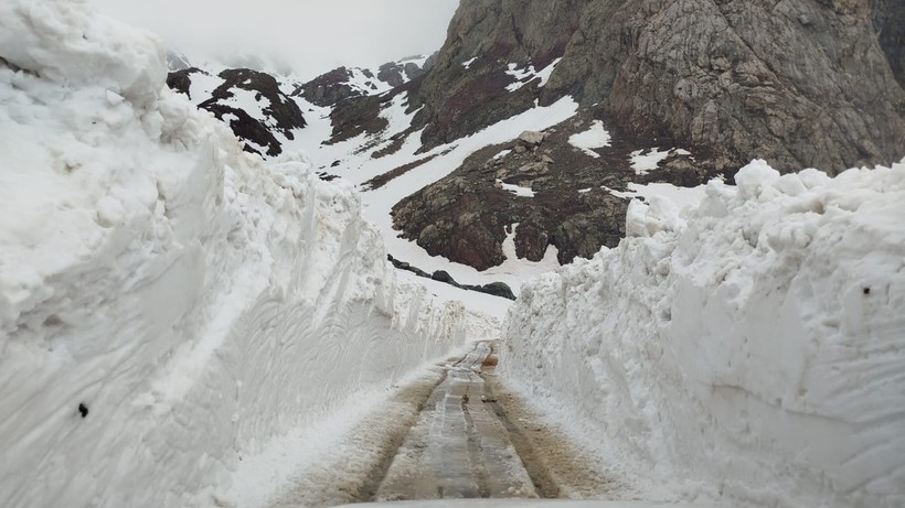 Hakkari'de Kar Çalışması! Kapanan Yollar Temizleniyor