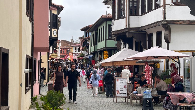 Odunpazarı’nda Turist Yoğunluğu: Anneler Günü Öncesi Hareketlilik
