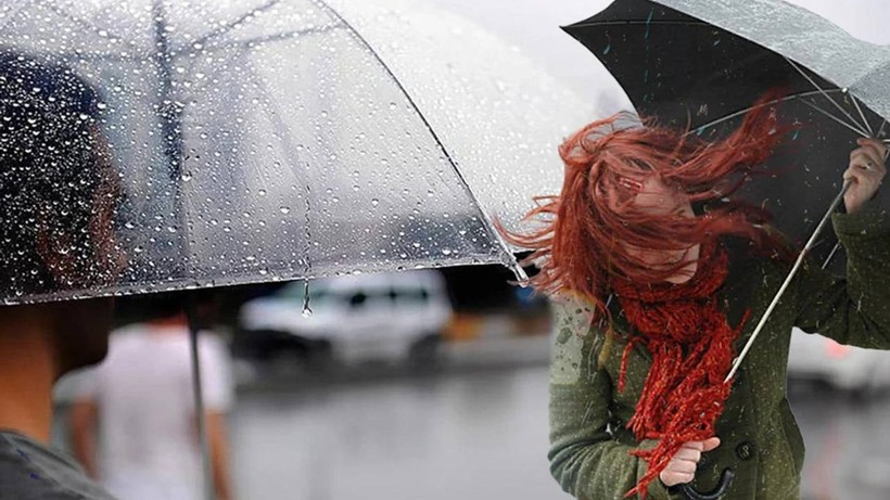 Bu İllerde Yaşayanlar Dikkat! Meteoroloji'den Sağanak ve Fırtına Uyarısı