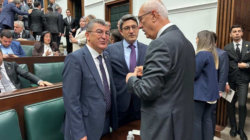 Gelecek Partili Hasan Ekici AKP Grubuna Katıldı