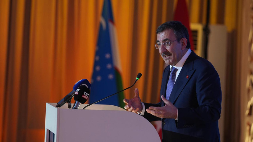 Cumhurbaşkanı Yardımcısı Yılmaz, Özbekistan’da İş İnsanlarıyla Bir Araya Geldi