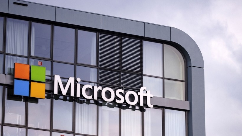 Windows 6 Bin Çalışanına Kapısını Penceresini Kapattı! İşten Çıkarma Dalgası Büyüyor
