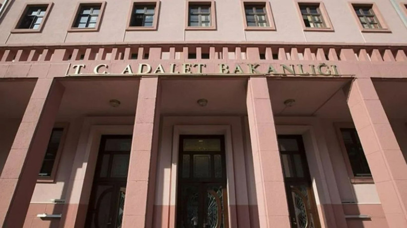 Adalet Bakanlığı'nda Köklü Değişim! Karar Resmi Gazete'de Yayımlandı