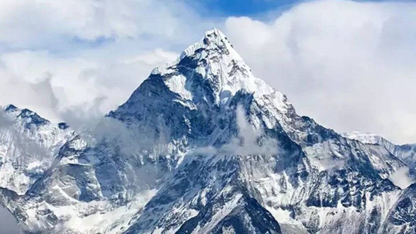 Filipinli Dağcı Everest'e Tırmanırken Öldü