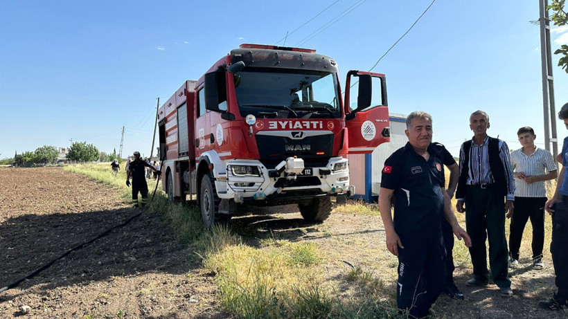 Adıyaman’da Ekili Alan Yanında Çıkan Yangın Kontrol Altına Alındı