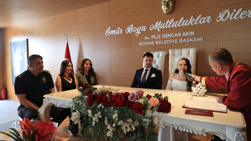 Nikah Salonlarında '25.05.2025' Yoğunluğu