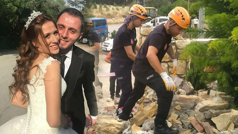 Düğün Salonunda Facia! Beton Yığınlarının Arasında Kaldılar: Doktor Öldü, Eşi Ağır Yaralı